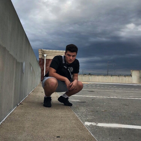 Meet your Posher, Nnathan - Picture 1 of 1